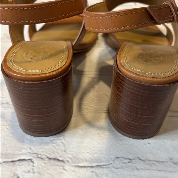 Tory Burch Everly Sandal - Picture 10 of 16